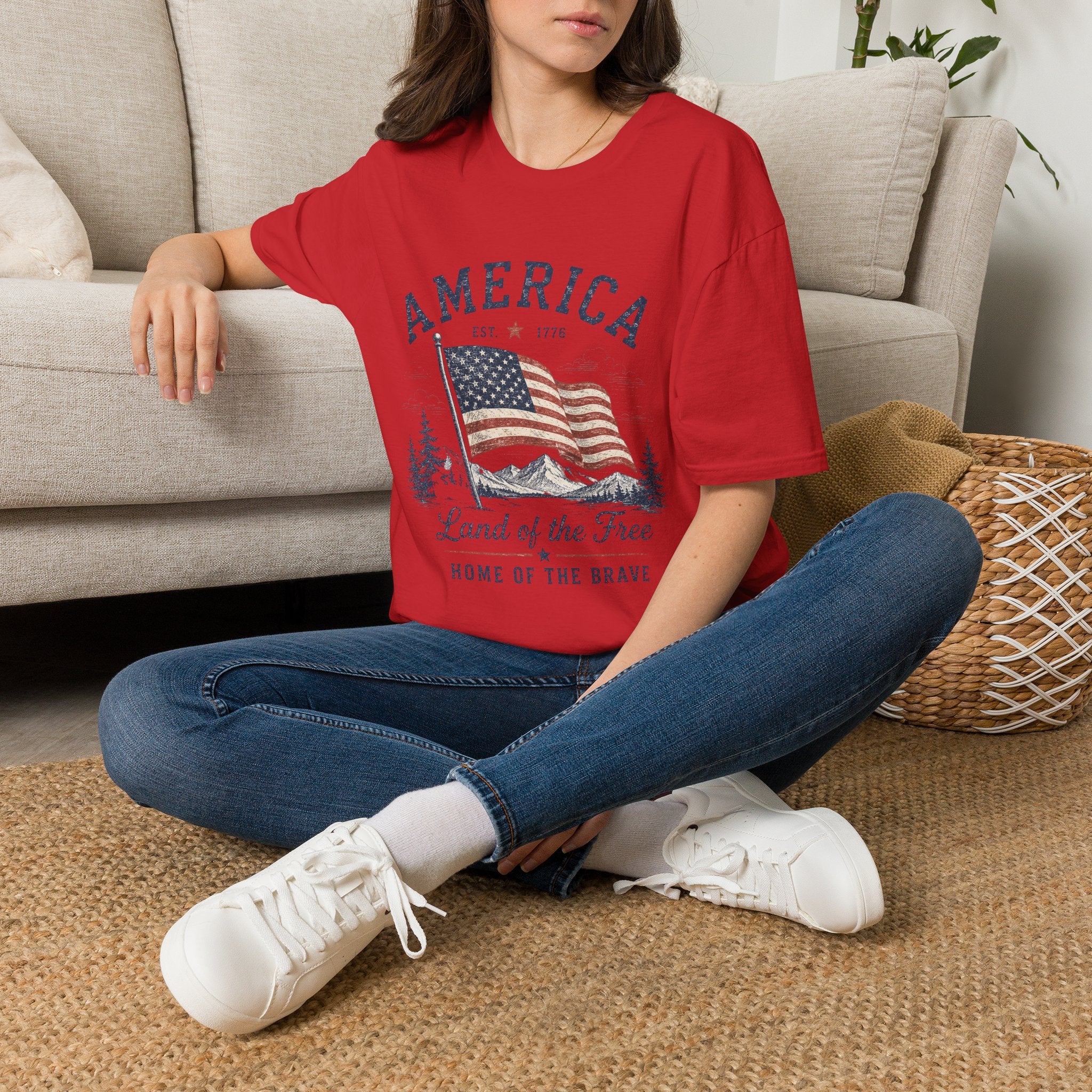 Vintage America Est. 1776 T-Shirt | Land of the Free Home of the Brave | Retro Patriotic Graphic Tee