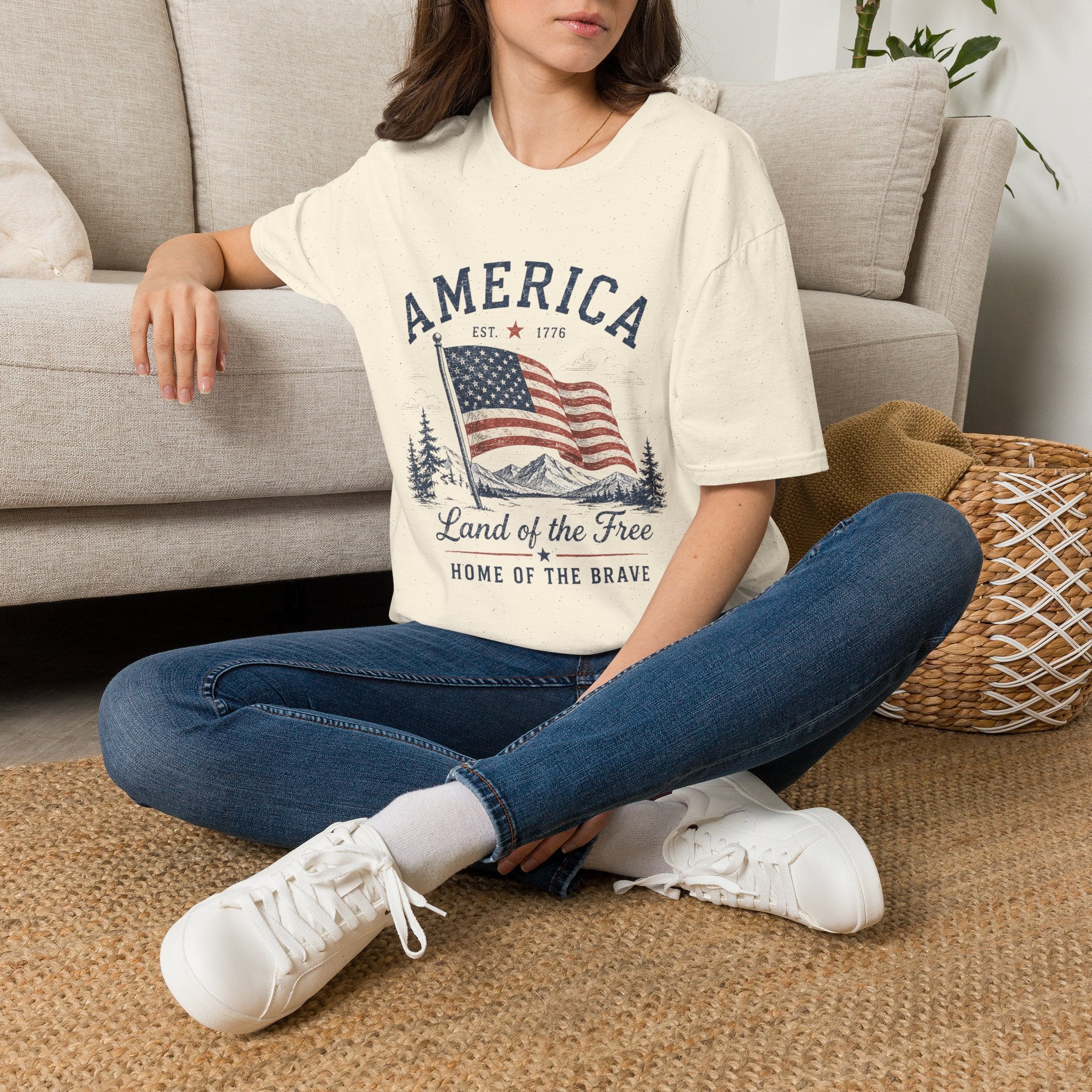 Vintage America Est. 1776 T-Shirt | Land of the Free Home of the Brave | Retro Patriotic Graphic Tee