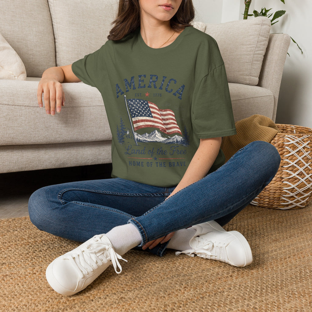 Vintage America Est. 1776 T-Shirt | Land of the Free Home of the Brave | Retro Patriotic Graphic Tee
