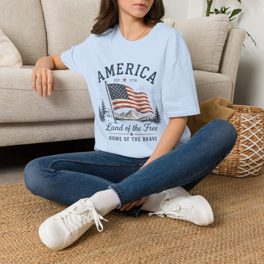 Vintage America Est. 1776 T-Shirt | Land of the Free Home of the Brave | Retro Patriotic Graphic Tee